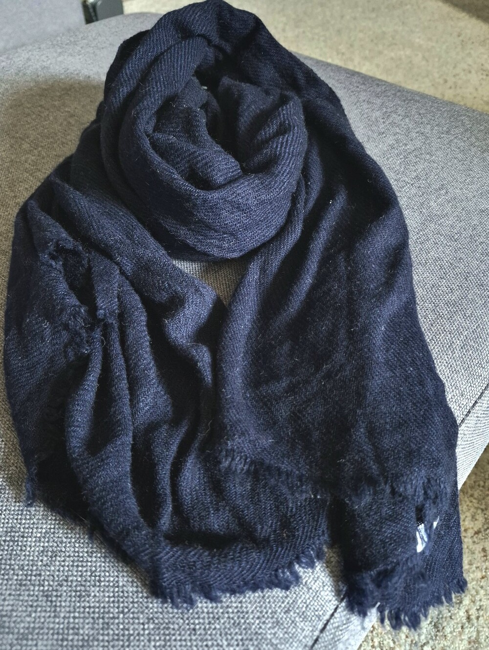 Cashmere Wrap Scarf Made In Nepal Navy 24" X 72" Quiet Luxury